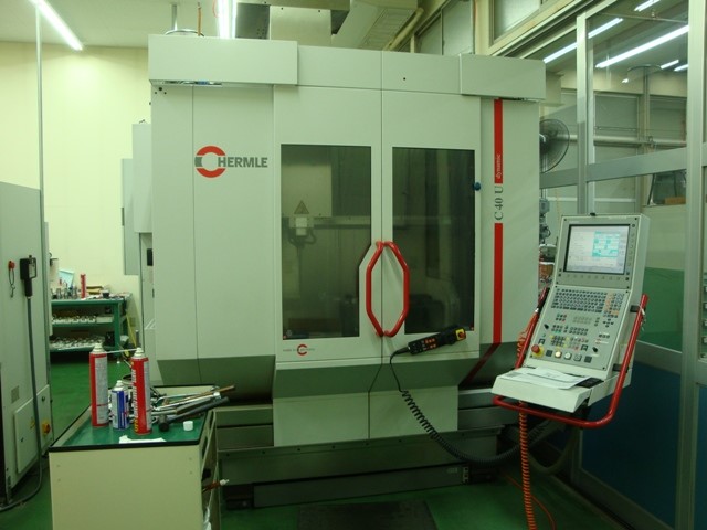 5軸マシニングセンター